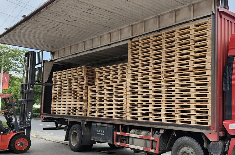 循環使用的木托盤選擇哪種好?