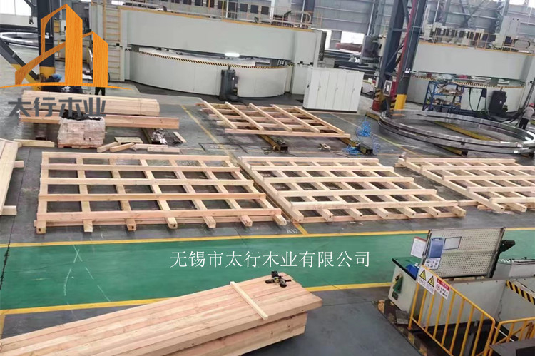 木托盤在物流運輸中的優(yōu)勢