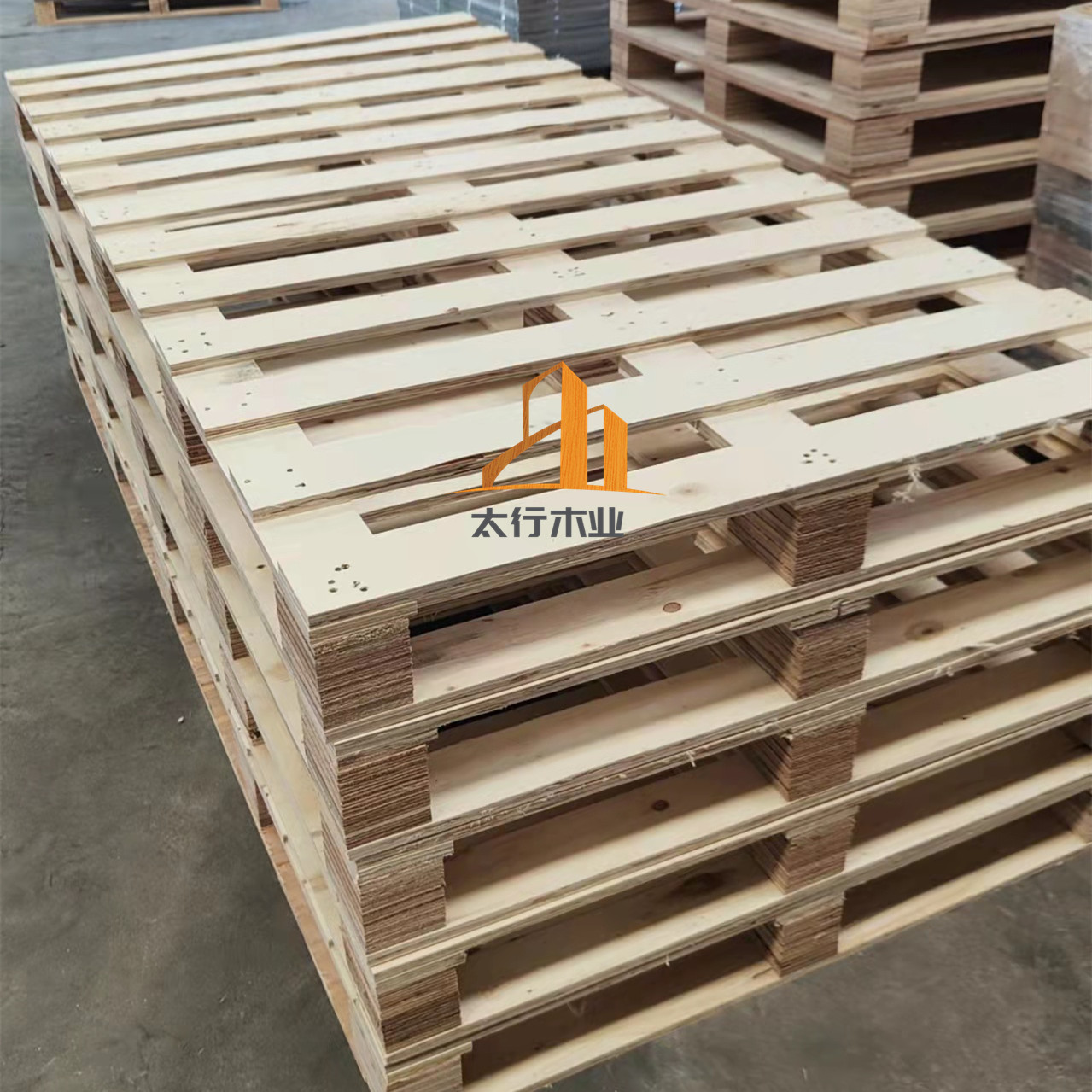 不僅僅是托起貨物:如何選擇兼具美感與實用的木托盤